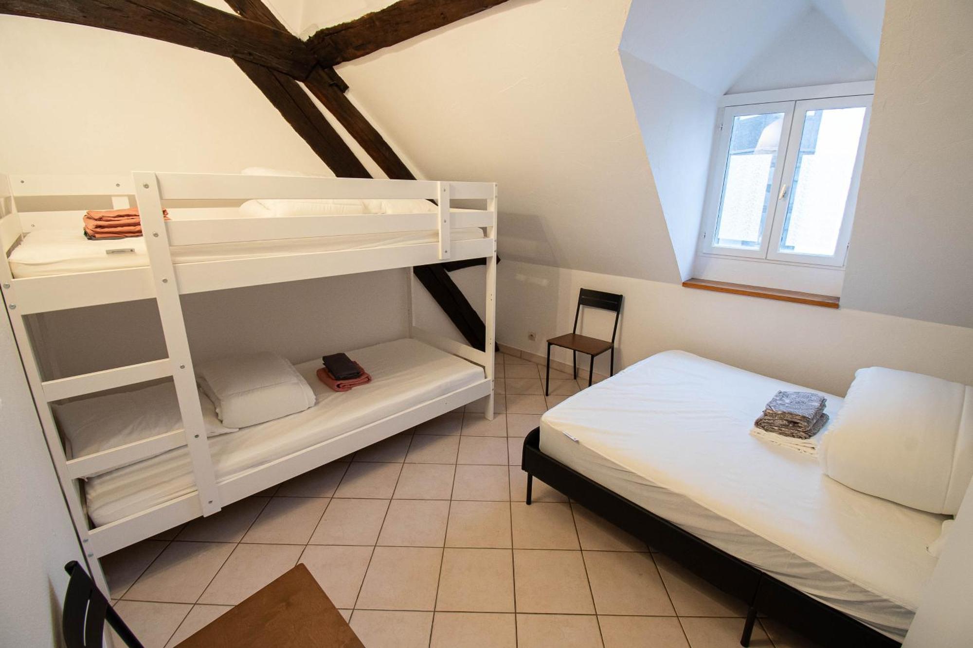 Residence Le Zola Compose De 3 Appartements Distincts En Hyper Centre De Dijon Avec Wifi Екстер'єр фото